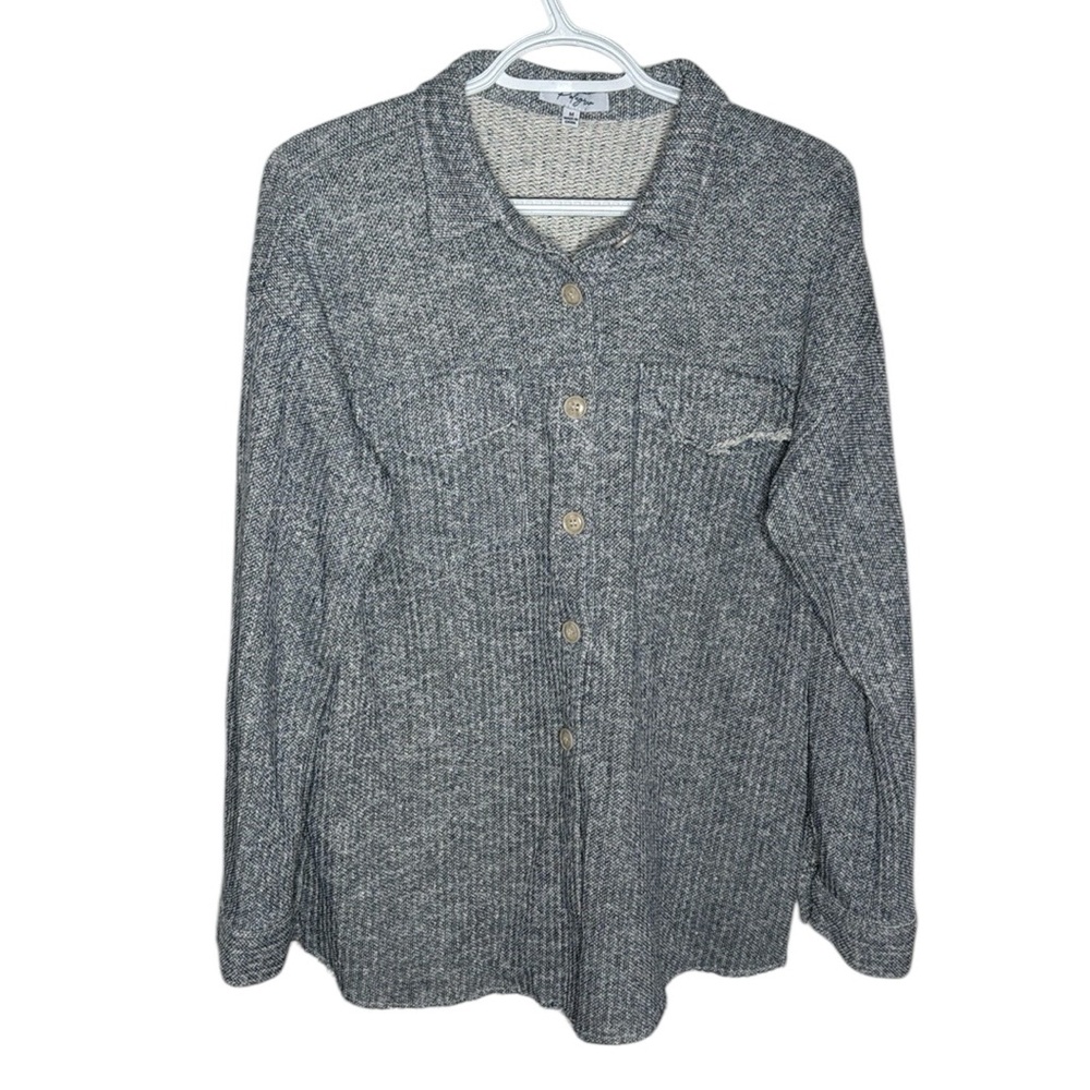 Bohme Polgram by Wellmade Inc.Gray Woven Schacket frayed hems Button down Size M